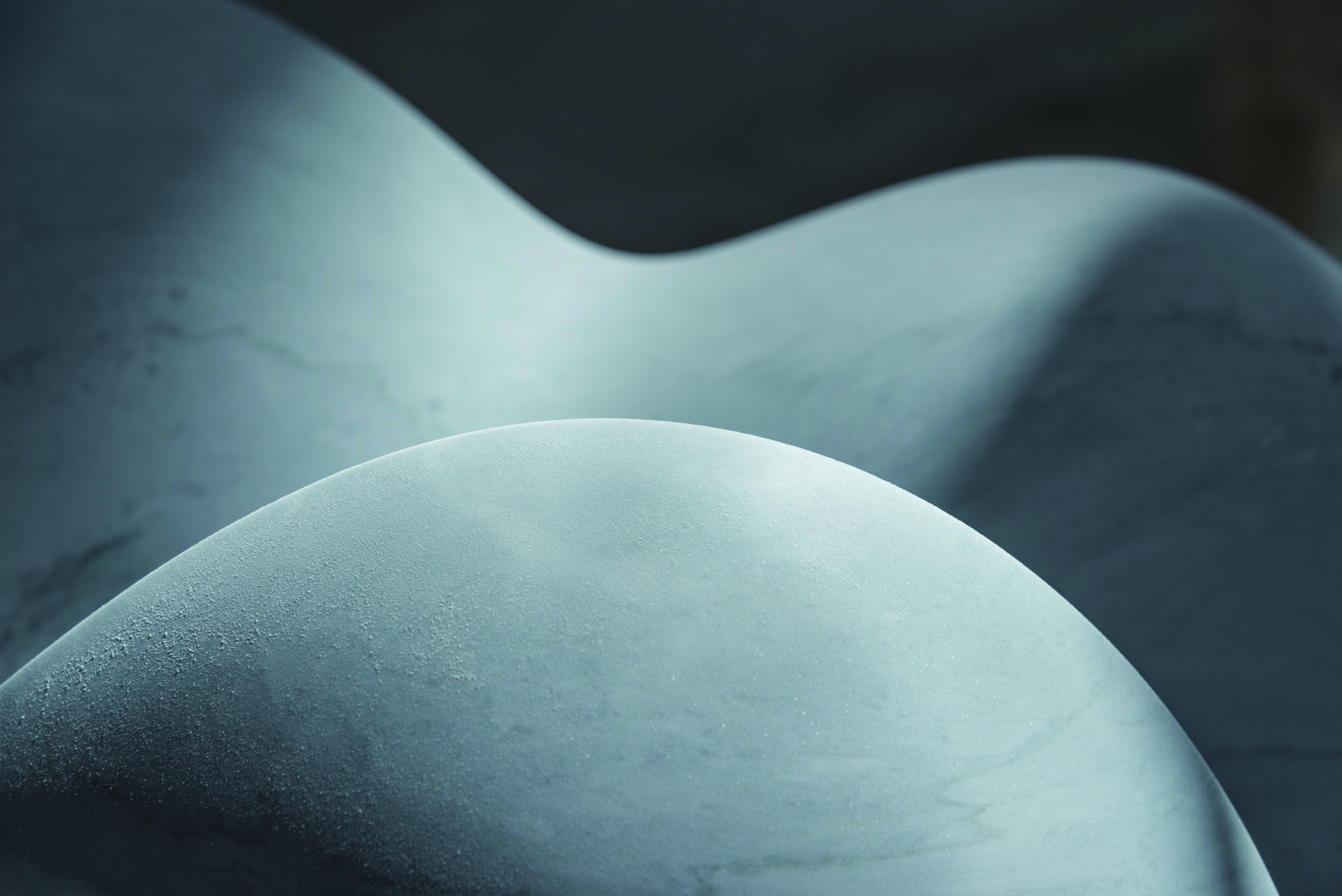 內在之庭 薩璨如個展 貝杜藝術代理藝術家薩璨如Cynthia Sah、尼古拉．貝杜Nicolas Bertoux，義大利卡拉拉大理石雕雕塑，大型公共藝術景觀藝術美術館雕刻典