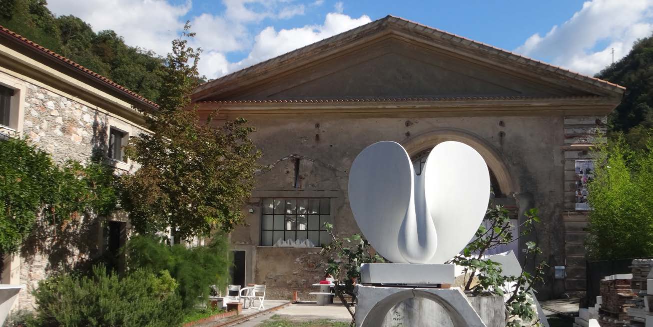 片羽—選擇的記憶 薩璨如個展 貝杜藝術代理藝術家薩璨如Cynthia Sah、尼古拉．貝杜Nicolas Bertoux，義大利卡拉拉大理石雕雕塑，大型公共藝術景觀藝術美術館雕刻典