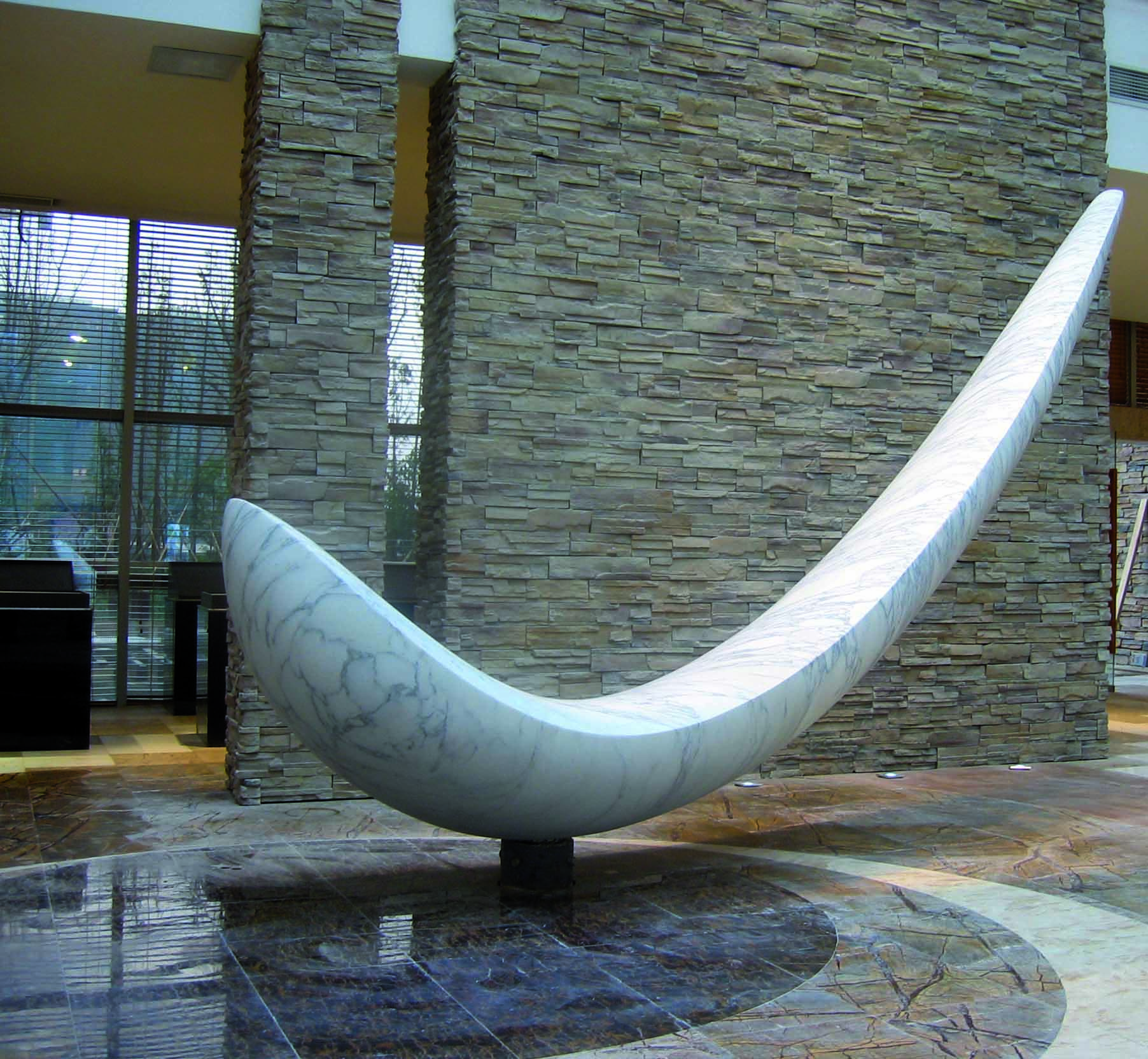 片羽 INSPIRATION 貝杜藝術代理藝術家薩璨如Cynthia Sah、尼古拉．貝杜Nicolas Bertoux，義大利卡拉拉大理石雕雕塑，大型公共藝術景觀藝術美術館雕刻典藏