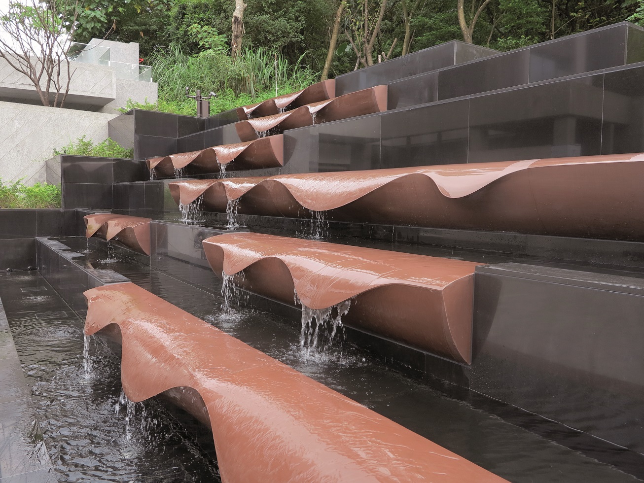 貝杜藝術代理藝術家薩璨如Cynthia Sah、尼古拉．貝杜Nicolas Bertoux，義大利卡拉拉大理石雕雕塑，大型公共藝術景觀藝術美術館雕刻典藏