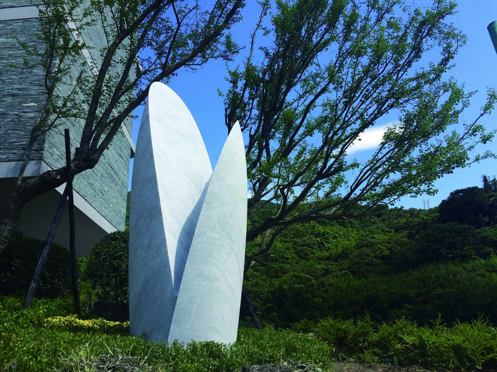 貝杜藝術代理藝術家薩璨如Cynthia Sah、尼古拉．貝杜Nicolas Bertoux，義大利卡拉拉大理石雕雕塑，大型公共藝術景觀藝術美術館雕刻典藏