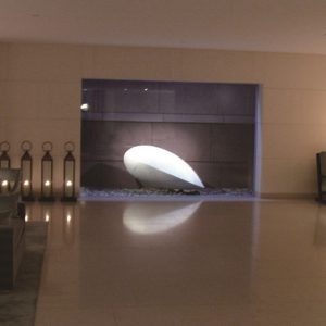 貝杜藝術代理藝術家薩璨如Cynthia Sah、尼古拉．貝杜Nicolas Bertoux，義大利卡拉拉大理石雕雕塑，大型公共藝術景觀藝術美術館雕刻典藏