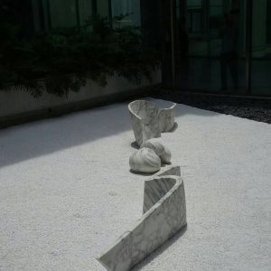 貝杜藝術代理藝術家薩璨如Cynthia Sah、尼古拉．貝杜Nicolas Bertoux，義大利卡拉拉大理石雕雕塑，大型公共藝術景觀藝術美術館雕刻典藏