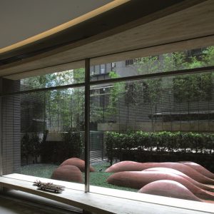 貝杜藝術代理藝術家薩璨如Cynthia Sah、尼古拉．貝杜Nicolas Bertoux，義大利卡拉拉大理石雕雕塑，大型公共藝術景觀藝術美術館雕刻典藏