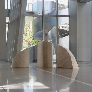 貝杜藝術代理藝術家薩璨如Cynthia Sah、尼古拉．貝杜Nicolas Bertoux，義大利卡拉拉大理石雕雕塑，大型公共藝術景觀藝術美術館雕刻典藏