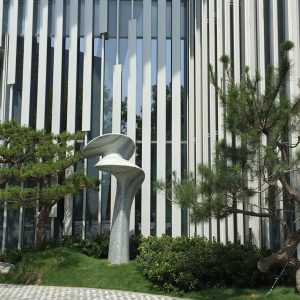 貝杜藝術代理藝術家薩璨如Cynthia Sah、尼古拉．貝杜Nicolas Bertoux，義大利卡拉拉大理石雕雕塑，大型公共藝術景觀藝術美術館雕刻典藏