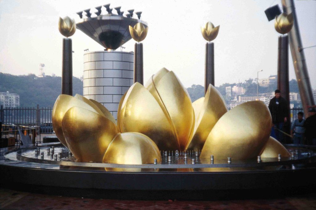 清蓮 LOTUS 貝杜藝術代理藝術家薩璨如Cynthia Sah、尼古拉．貝杜Nicolas Bertoux，義大利卡拉拉大理石雕雕塑，大型公共藝術景觀藝術美術館雕刻典藏